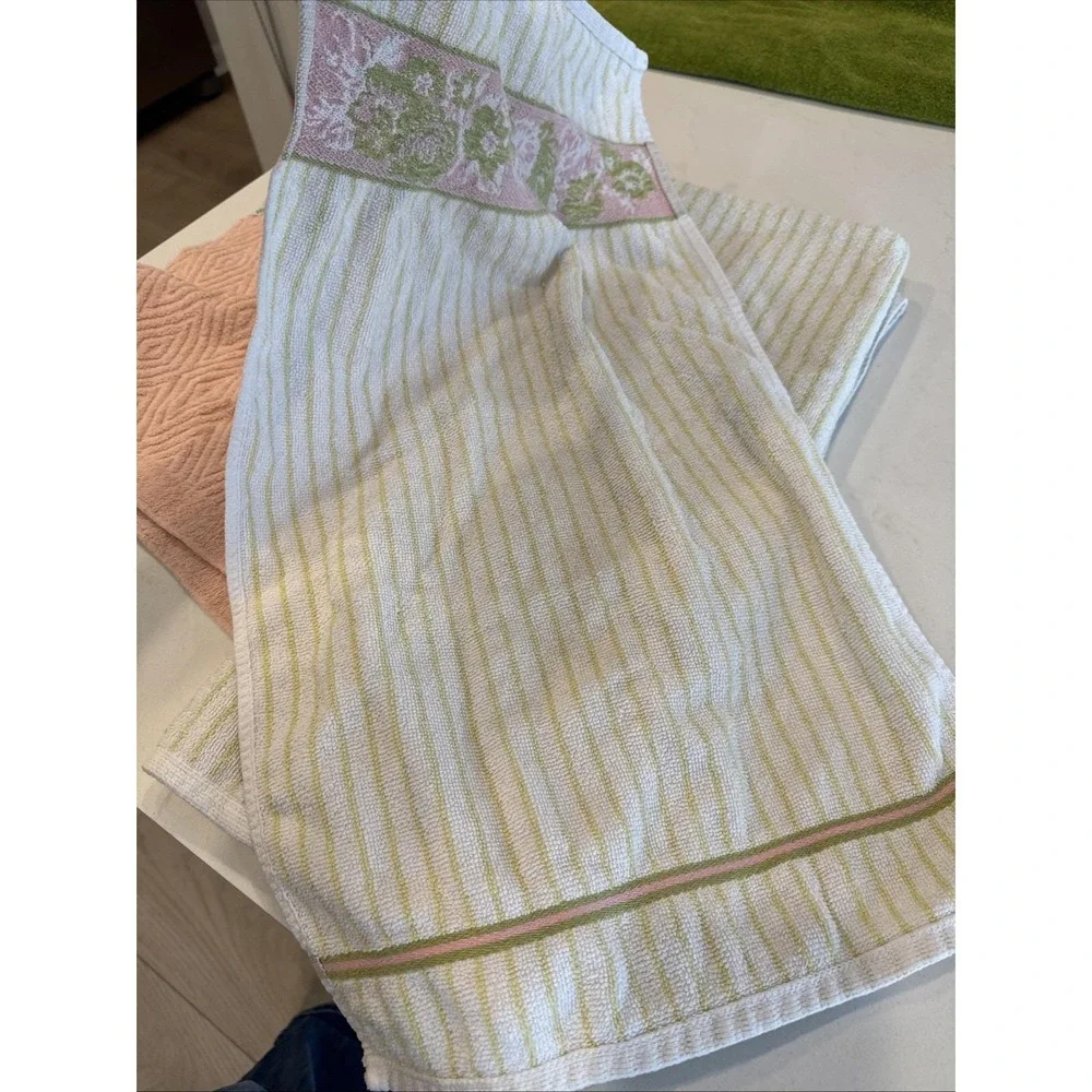 VTG Bathroom Towel Lot 4 Avocado Green Pink Floral Strip Bath‎ Hand Wash Retro